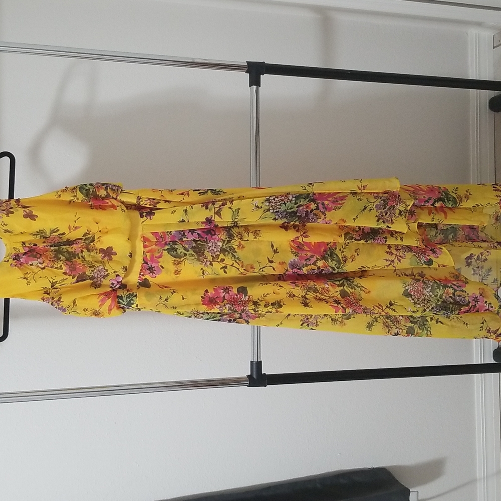 Yellow dress